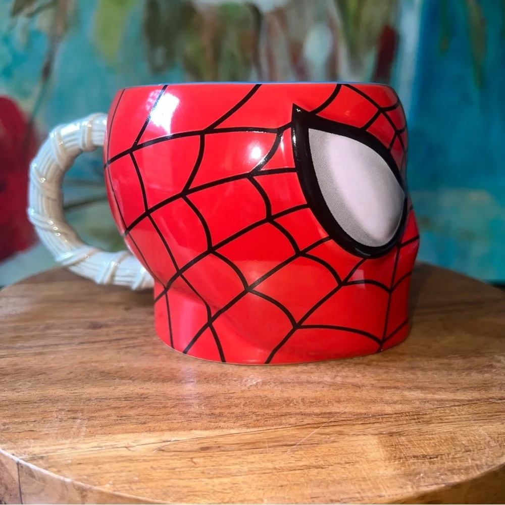 Disney 2012 Marvel Spiderman Red Ceramic Mug Coffee Cocoa Cup Microwave Safe